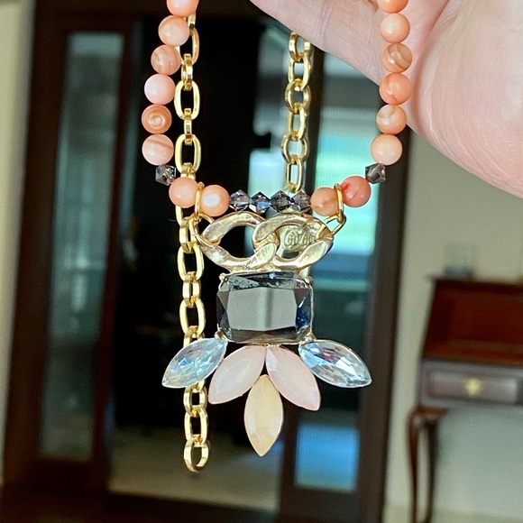 Bling pendant, shell beads, crystal necklace set - Picture 6 of 6